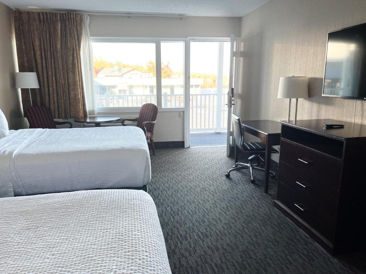 Georgian Lakeside Resort Lake George Bagian luar foto