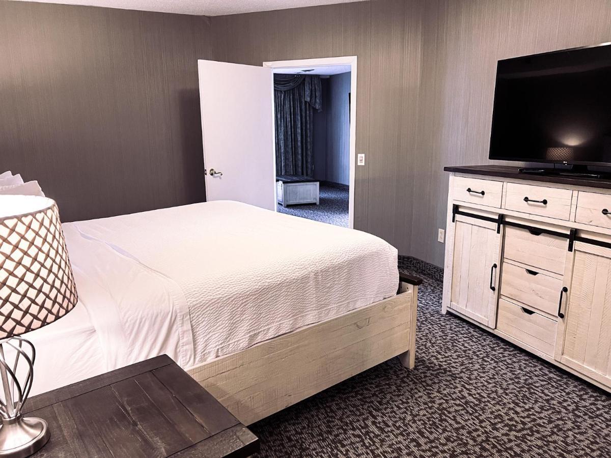 Georgian Lakeside Resort Lake George Bagian luar foto