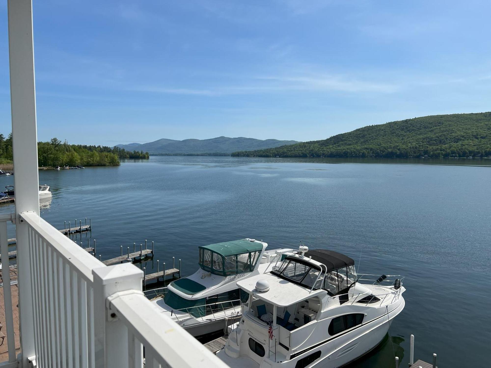 Georgian Lakeside Resort Lake George Bagian luar foto