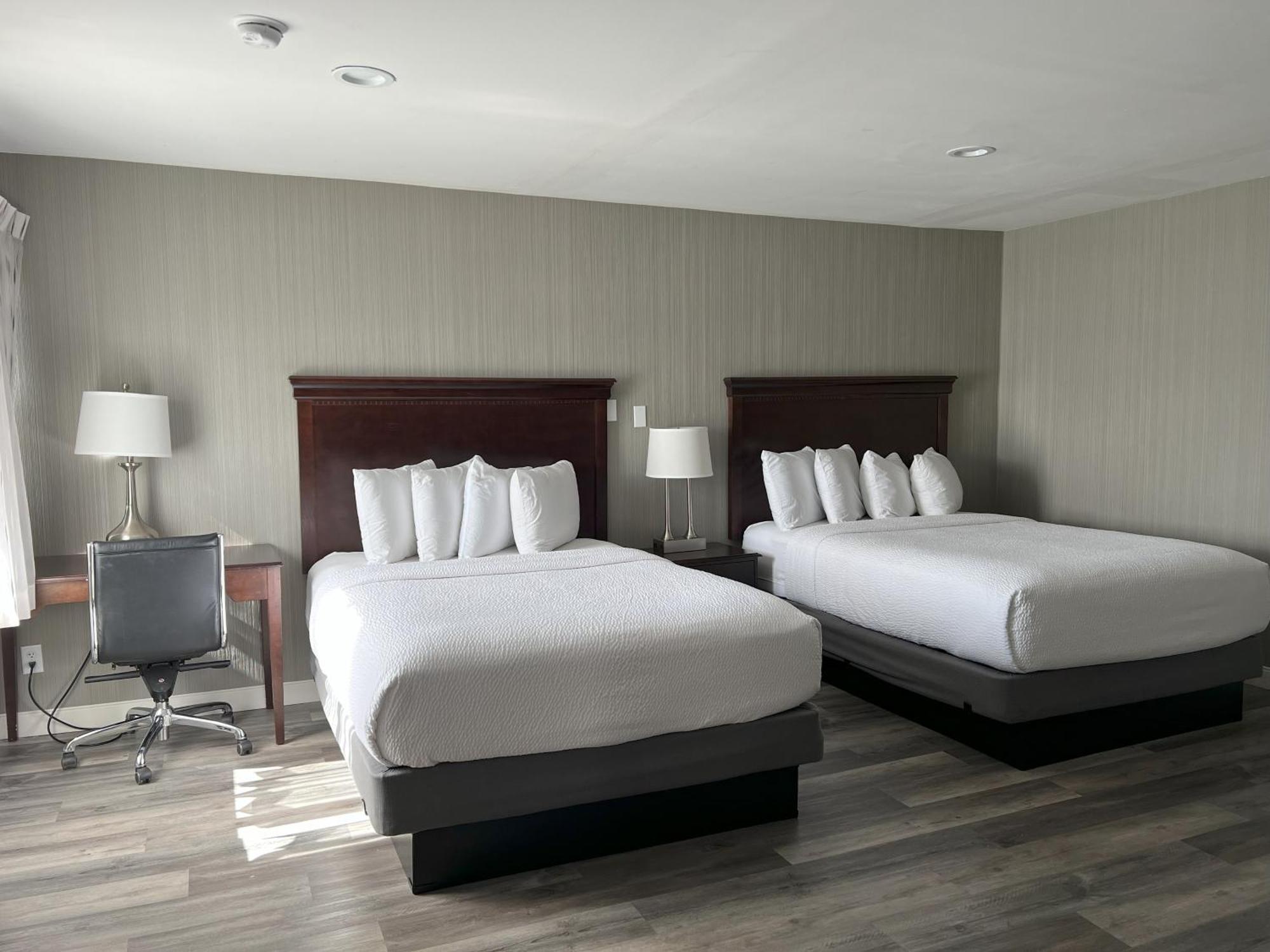 Georgian Lakeside Resort Lake George Bagian luar foto