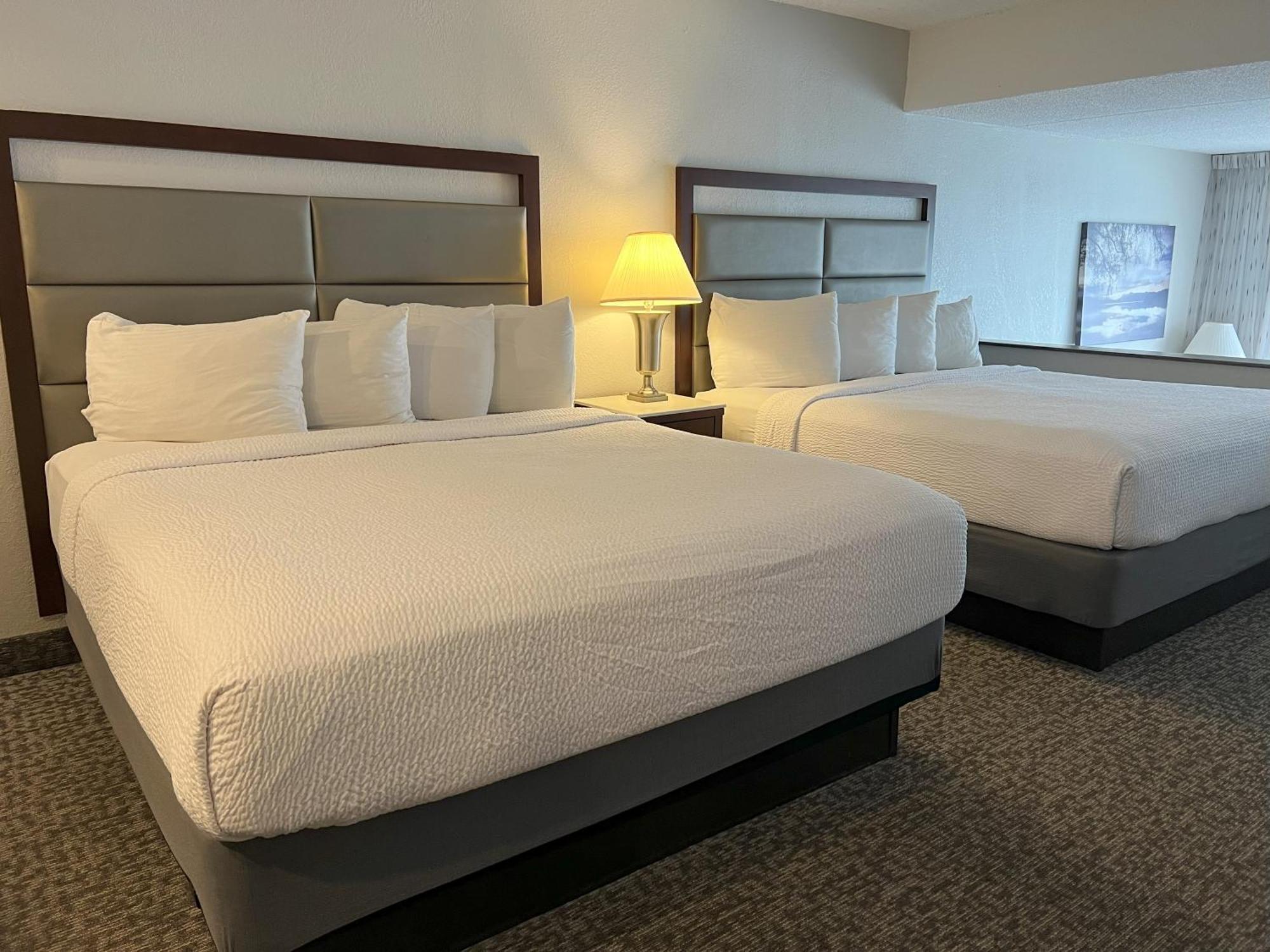Georgian Lakeside Resort Lake George Bagian luar foto